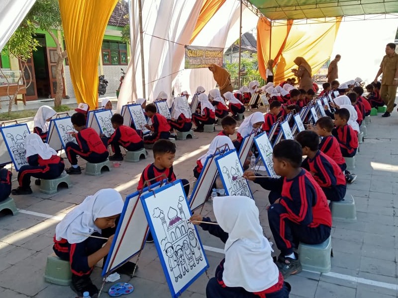 15 SEPTEMBER 2025 - KEGIATAN MEWARNAI SDN 1 TANJUNG KAMAL